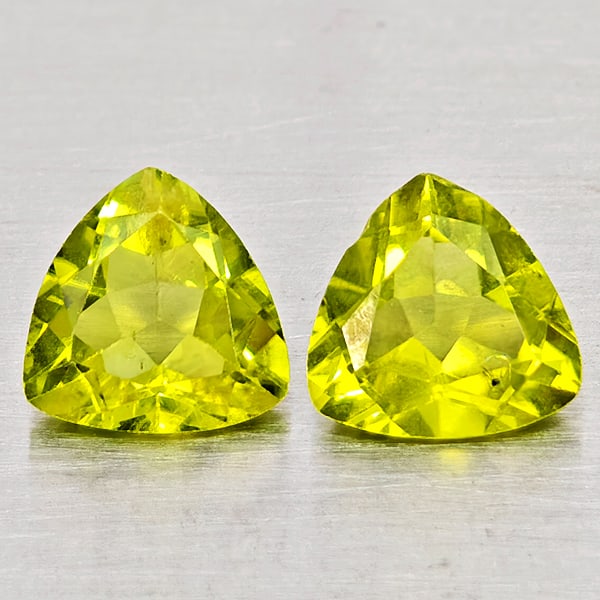 Natural Green Peridot Gemstones 1.41 Ct. 2 Pcs. Trilliant Shape 6 Mm.: Product ID: 805317564 Product Name: Natural Peridot Weight: 1.41 CT. Size: 6 x 6 x 3 MM. Shape: Trilliant Color: Green Clarity:SI1 Luster: Good Gems Origin: Pakistan Treatment: Unheated Crystal Struct