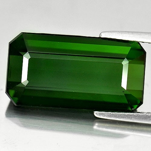 Natural Green Tourmaline Gemstones 9.54 Ct. Octagon Shape 18.5 x 10 Mm. (1 of 3)