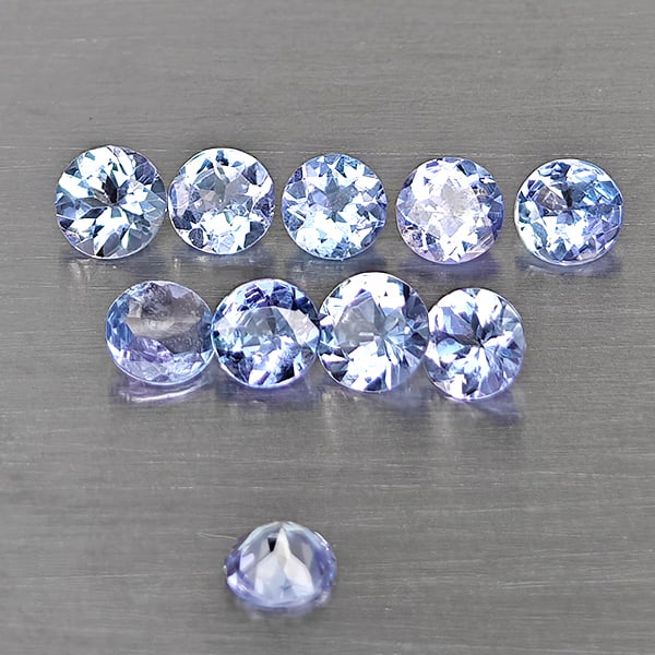 Natural Violetish Blue Tanzanite Gemstones 1.55 Ct. 10 Pcs. Round Shape 3.6 Mm.: Product ID: 807015098 Product Name: Natural Weight: 1.55 CT. Size: 3.6 x 3.6 x 1.5 MM. Shape: Round Color: Violetish Blue Clarity:VSI Luster: Good Gems Origin: Tanzania Treatment: Heated Crystal Struc