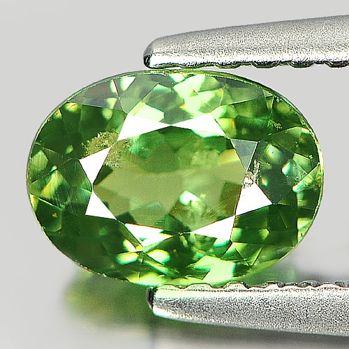 Natural Green Demantoid Garnet Gemstones 1.00 Ct. Oval 6.94 x 5.09 Mm. (1 of 4)