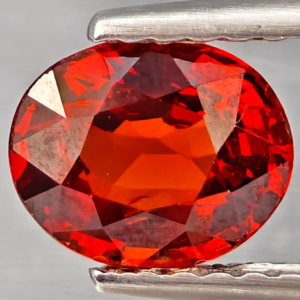 Natural Orangish Red Spessartine Garnet Gemstones 1.29 Ct. Oval Shape 6.8 x 5.7 Mm. (1 of 3)
