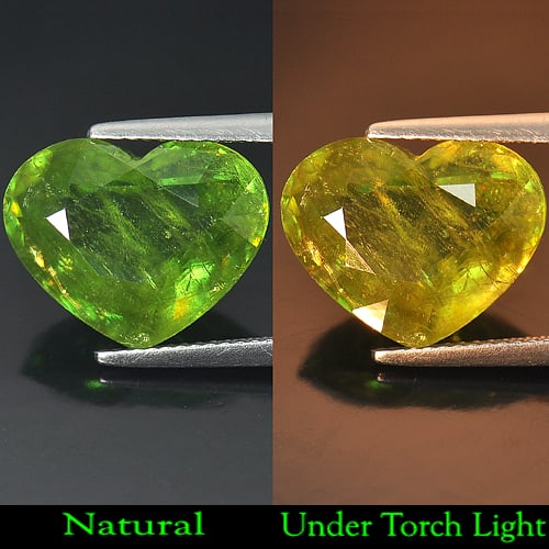Natural Intense Green Titanium Sphene Gemstones 10.10 Ct. Heart Shape 15.5 x 12.3 Mm.: Product ID: 806500572 Product Name: Natural Sphene Weight: 10.10 CT. Size: 15.5 x 12.3 x 7.2 MM. Shape: Heart Color: Intense Green Clarity:SI Luster: Beautiful Gems Origin: Madagascar Treatment: Unhea