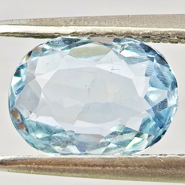 Natural Baby Blue Aquamarine Gemstones 1.13 Ct. Oval Shape 8.1 x 6.1 Mm.: Product ID: 800812313 Product Name: Natural Aquamarine Weight: 1.13 CT. Size: 8.1 x 6.1 x 3.5 MM. Shape: Oval Color: Baby Blue Clarity:SI1 Luster: Good Gems Origin: Brazil Treatment: Unheated Crystal 