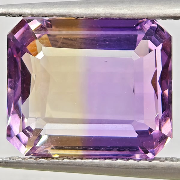 Natural Bi Color Ametrine Gemstones 6.22 Ct. Octagon Shape 11.9 x 10.1 Mm.: Product ID: 800408631 Product Name: Natural Ametrine Weight: 6.22 CT. Size: 11.9 x 10.1 x 6.6 MM. Shape: Octagon Color: Bi Color Clarity:VSI Luster: Good Gems Origin: Bolivia Treatment: Unheated Cryst