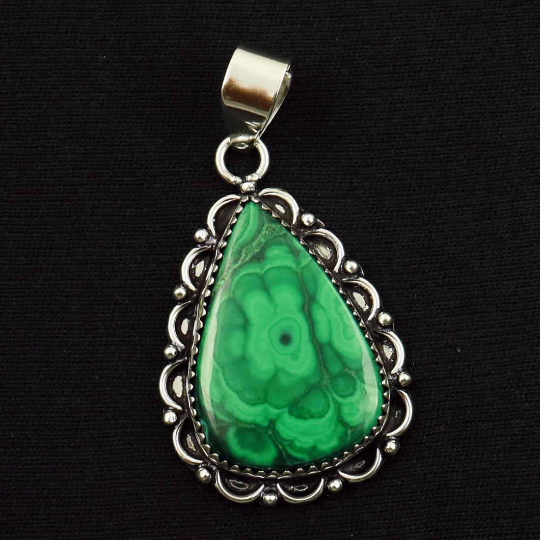 Natural Malachite Sterling Silver Plated Handmade Pendant: Product ID: 260714164304 Product - Handmade Silver Plated Pendant Metal - 92.5 Sterling Silver Plated Pendant Size - 3x2CM Gemstone - Malachite Gemstone Origin - Democratic Republic of Congo Gemstone 