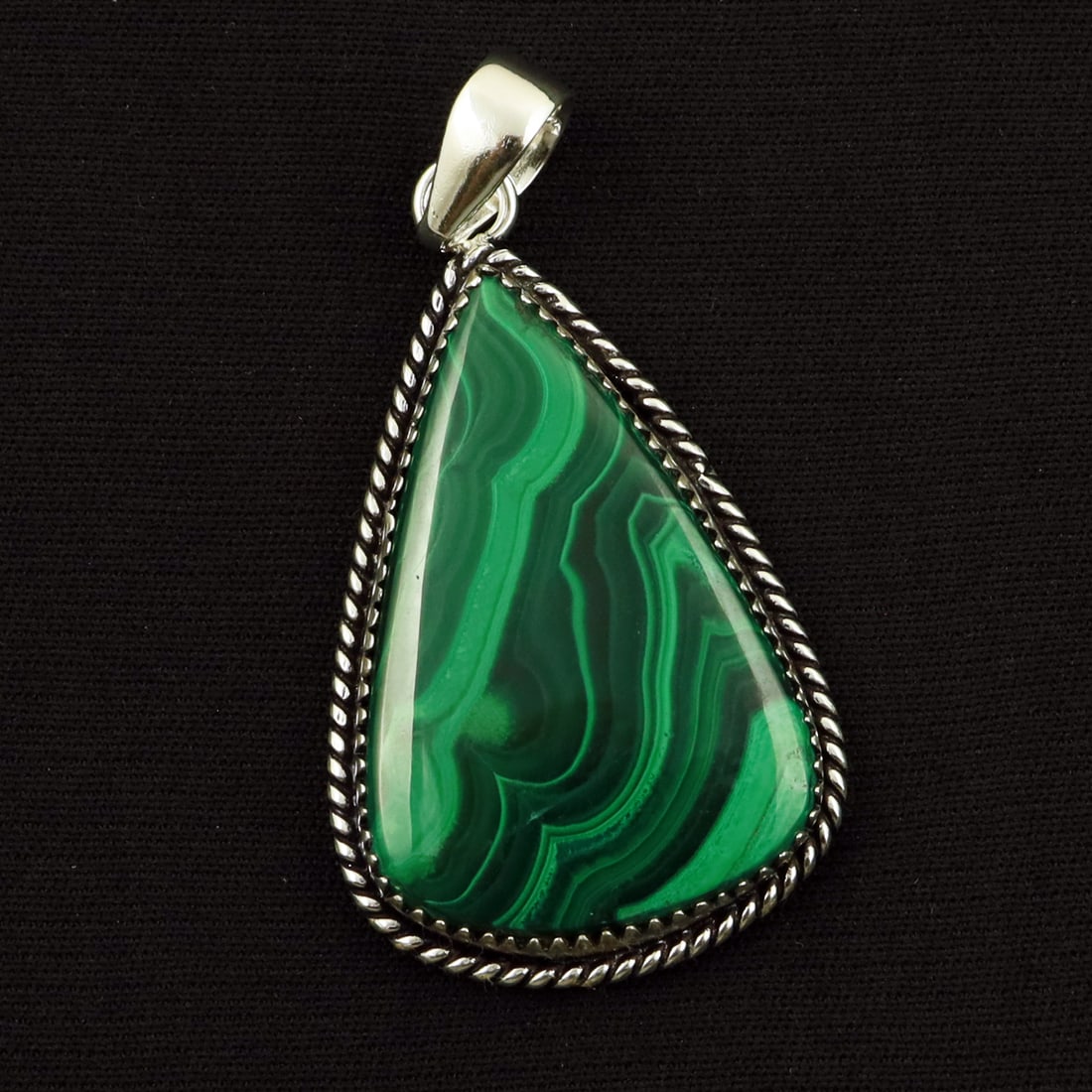Natural Malachite Sterling Silver Plated Handmade Pendant: Product ID: 260714163939 Product - Handmade Silver Plated Pendant Metal - 92.5 Sterling Silver Plated Pendant Size - 4x2.5 CM Gemstone - Malachite Gemstone Origin - Democratic Republic of Congo Gemsto