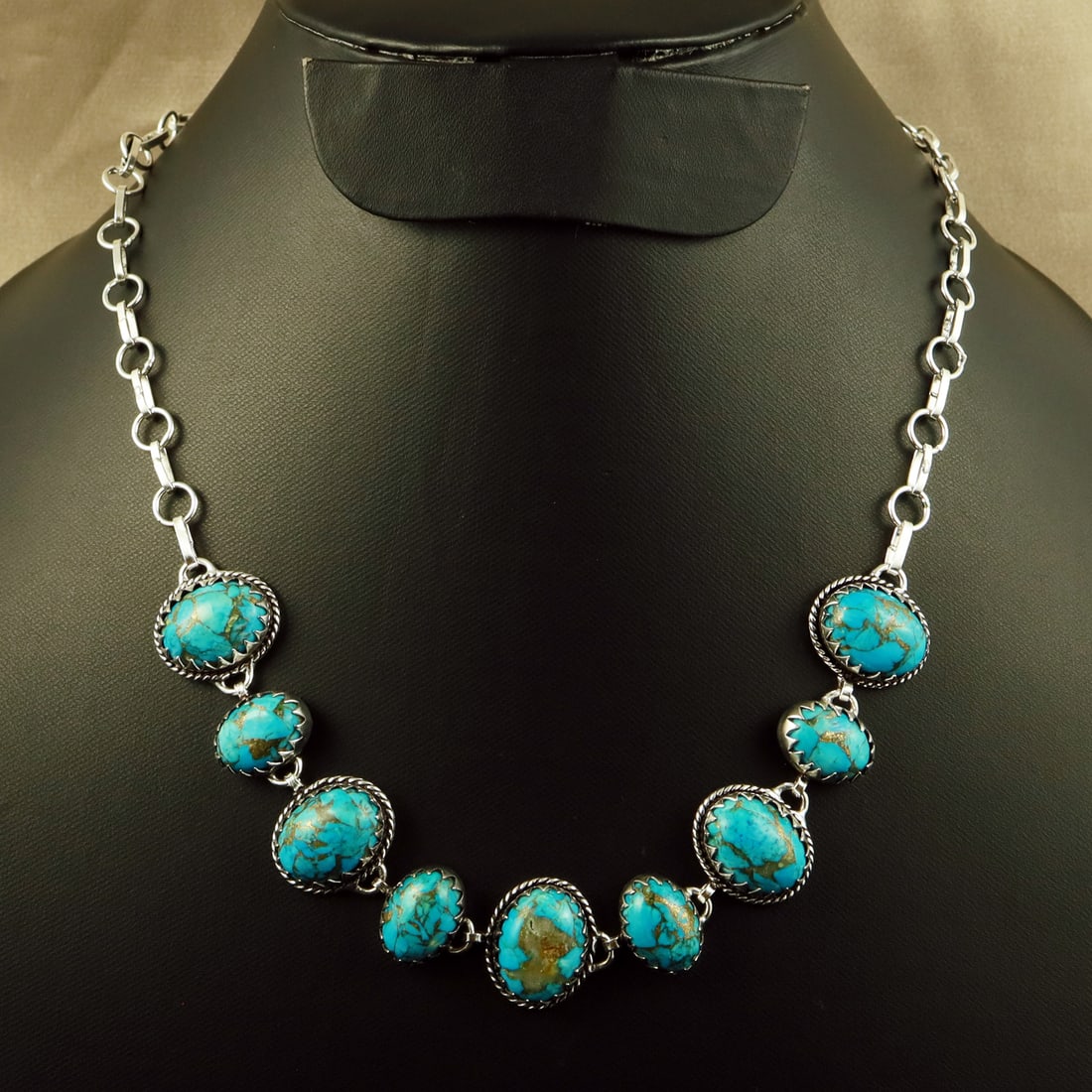 Natural Kingman Turquoise Sterling Silver Plated Handmade Necklace: Product ID: 260708114503 Product - Handmade Silver Plated Necklace Metal - 92.5 Sterling Silver Plated Necklace Length - 18 Inch Gemstone - Kingman Turquoise Gemstone Size - 12X16 MM (5 Stone), 10X14 