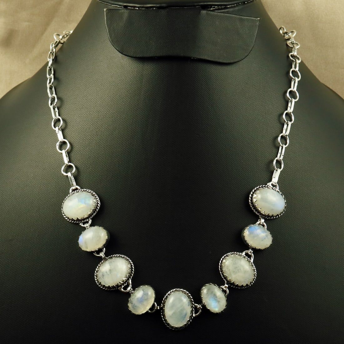 Natural Rainbow Moonstone Sterling Silver Plated Handmade Necklace: Product ID: 260708111603 Product - Handmade Silver Plated Necklace Metal - 92.5 Sterling Silver Plated Necklace Length - 18 Inch Gemstone - Rainbow Moonstone Gemstone Size - 12X16 MM (5 Stone), 10X14 