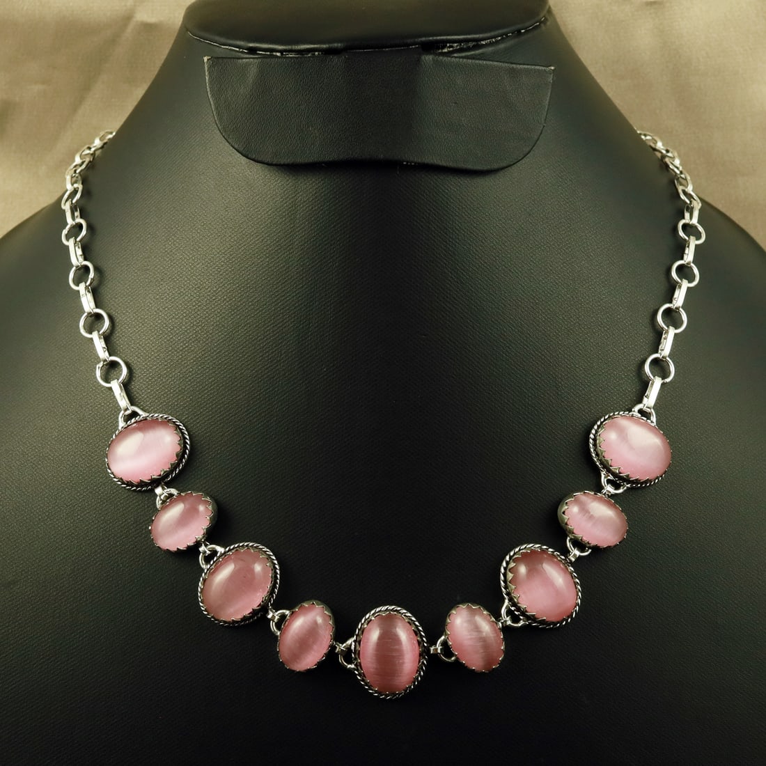Natural Monalisa Sterling Silver Plated Handmade Choker Necklace: Product ID: 260708112721 Product - Handmade Silver Plated Necklace Metal - 92.5 Sterling Silver Plated Necklace Length - 18 Inch Gemstone - Monalisa Gemstone Size - 12X16 MM (5 Stone), 10X14 MM (4 Sto