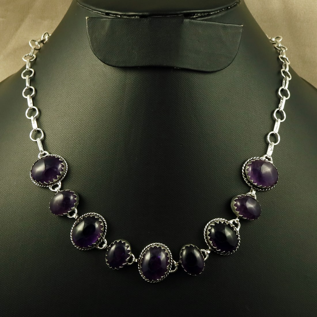 Natural Amethyst Sterling Silver Plated Handmade Choker Necklace: Product ID: 260708112138 Product - Handmade Silver Plated Necklace Metal - 92.5 Sterling Silver Plated Necklace Length - 18 Inch Gemstone - Turquoise Gemstone Size - 12X16 MM (5 Stone), 10X14 MM (4 St