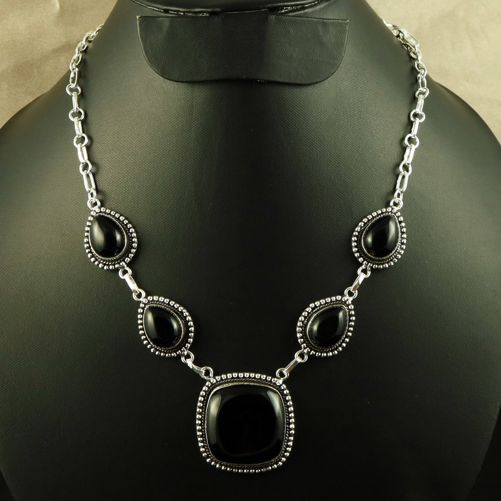 Natural Black Onyx Sterling Silver Plated Handmade Necklace: Product ID: 260618105327 Product - Handmade Silver Plated Necklace Metal - 92.5 Sterling Silver Plated Necklace Length - 18 Inch Gemstone - Black Onyx Gemstone Size - 12X16 MM (4 Stone), 3X3 CM (1 Sto