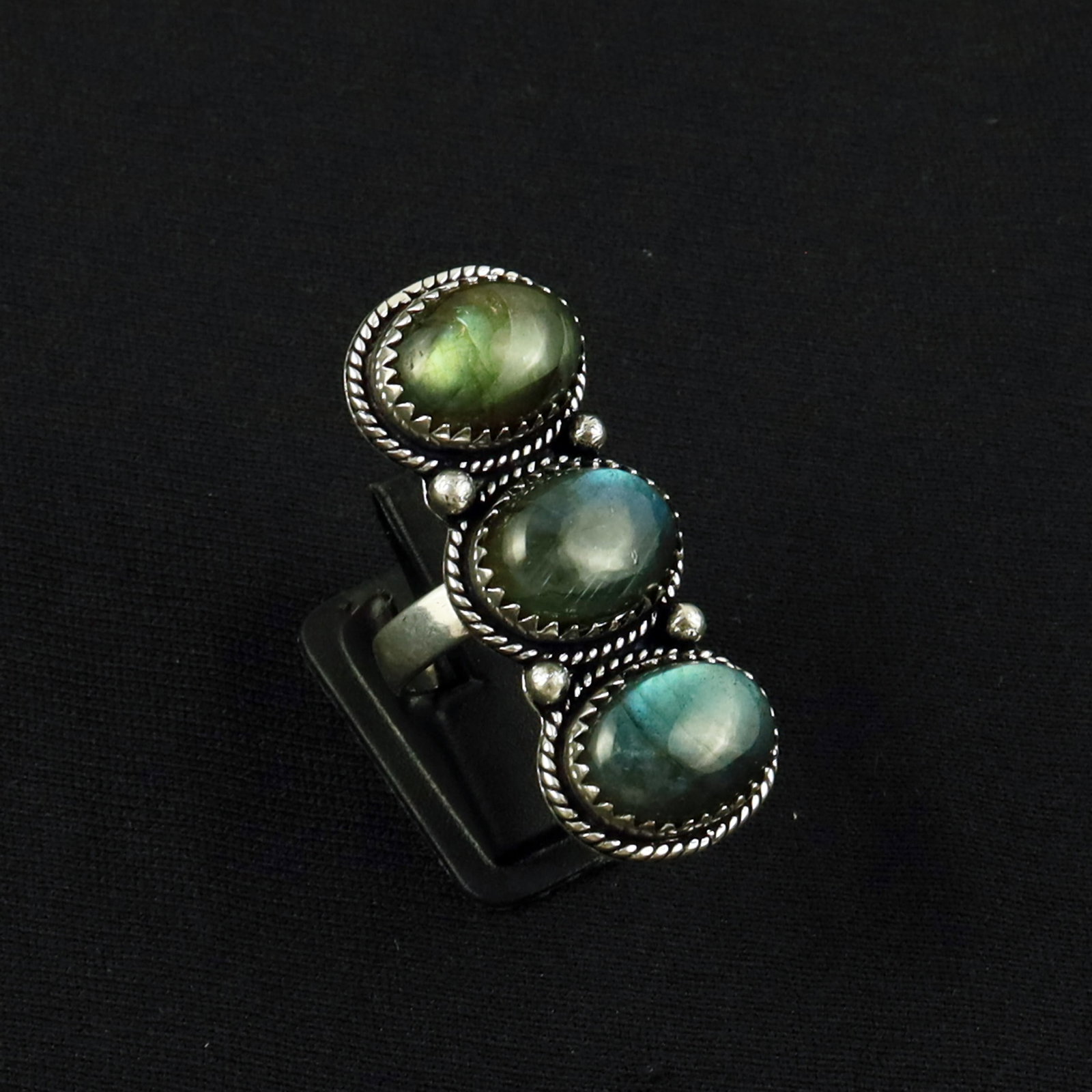 Natural Labradorite Sterling Silver Plated Handmade Ring - 7MM: Product ID: 260616162511 Product - Handmade Silver Plated Ring Metal - 92.5 Sterling Silver Plated Ring Size - 7MM Gemstone - Labradorite Gemstone Origin - Canada Gemstone Size - 10X14 MM ( 3 Stone ) 