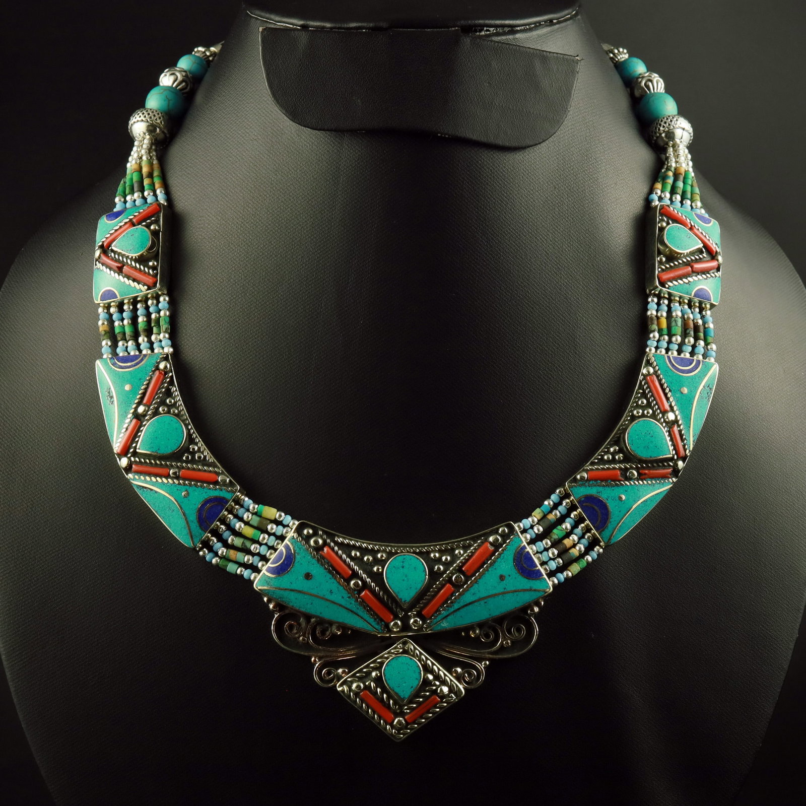 Tibetan Turquoise & Lapis Lazuli Handmade Ethnic Necklace: Product ID: 260519121807 Product - Tibetan Handmade Necklace Gemstone - Natural Turquoise & Lapis Lazuli Necklace Length - 18 Inch Necklace Weight - 135 Gram Approx Metal - Brass & Copper mix Metal Or
