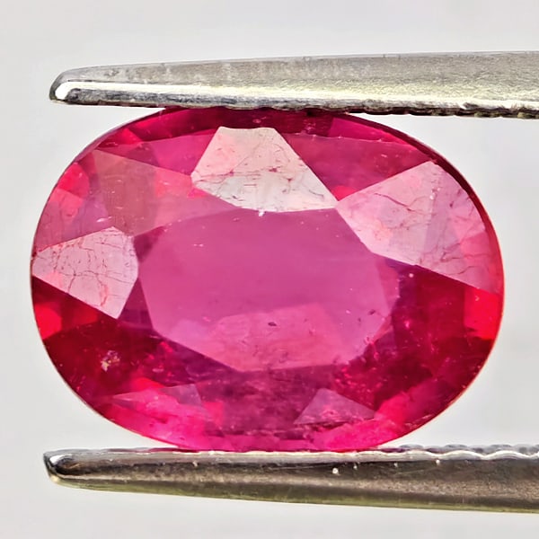 Natural Purplish Red Ruby Gemstones 2.12 Ct. Oval Shape 9 x 6.9 Mm. (1 of 3)