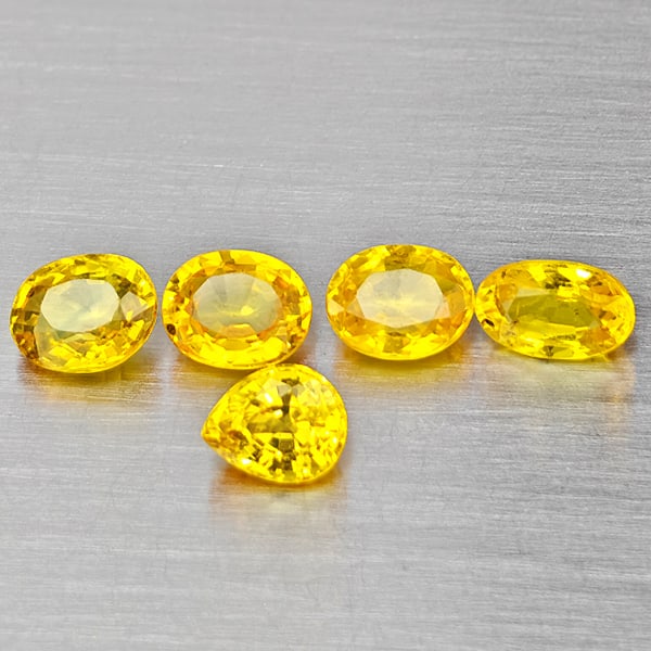 Natural Yellow Sapphire Gemstones 1.87 Ct. 5 Pcs. Fancy Shape 4.8 Mm.: Product ID: 806162788 Product Name: Natural Yellow Sapphire Weight: 1.87 CT. Size: 4.8 x 3.9 x 2.1 MM. Shape: Fancy Shape Color: Yellow Clarity:VSI Luster: Good Gems Origin: Thailand Treatment: Heated