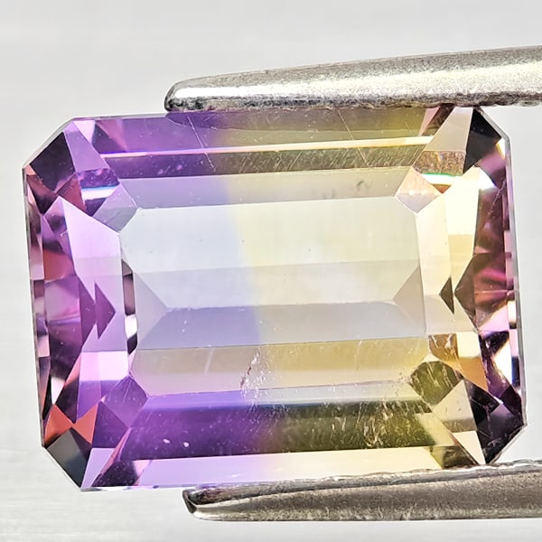 Natural Bi Color Ametrine Gemstones 3.09 Ct. Octagon Shape 10 x 7.3 Mm.: Product ID: 800408368 Product Name: Natural Ametrine Weight: 3.09 CT. Size: 10 x 7.3 x 5.3 MM. Shape: Octagon Color: Bi Color Clarity:VSI Luster: Good Gems Origin: Bolivia Treatment: Unheated Crystal 