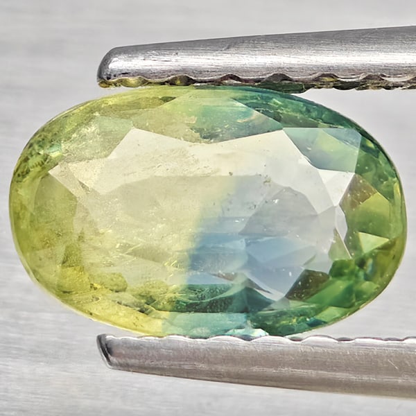 Natural Greenish Yellow Sapphire Gemstones 0.95 Ct. Oval Shape 7.1 x 4.6 Mm. (1 of 3)