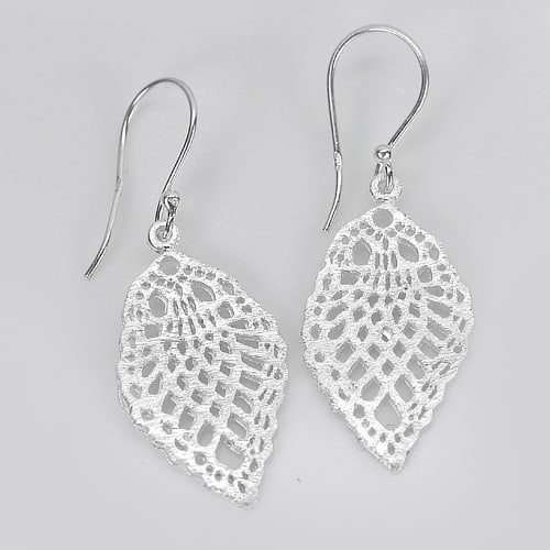 925 Sterling Silver Jewelry 3.96 Grams Dangle Earrings: Product ID: 205101203 Product Type: 925 Sterling Silver Fine Jewelry Jewelry Weight: 3.96 Grams. Gemstones Color: White Metal: Solid Silver 92.5%. Gemstone Detail: 3.96 Grams. 925 Sterling Silver At Y