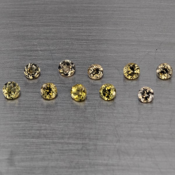 Natural Color Change Garnet Gemstones 1.12 Ct. 10 Pcs. Round Shape 2.8 Mm.: Product ID: 802937862 Product Name: Natural Color Change Garnet Weight: 1.12 CT. Size: 2.8 x 2.8 x 2.2 MM. Shape: Round Shape Color: Champagne Clarity:SI1 Luster: Good Gems Origin: Nigeria Treatment: 