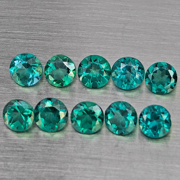 Natural Bluish Green Topaz Gemstones 3.34 Ct. 10 Pcs. Round Shape 4.3 Mm.: Product ID: 807168858 Product Name: Natural Topaz Weight: 3.34 CT. Size: 4.3 x 4.3 x 2.8 MM. Shape: Round Color: Bluish Green Clarity:VVS-VSI Luster: Very Good Gems Origin: Brazil Treatment: Treated C