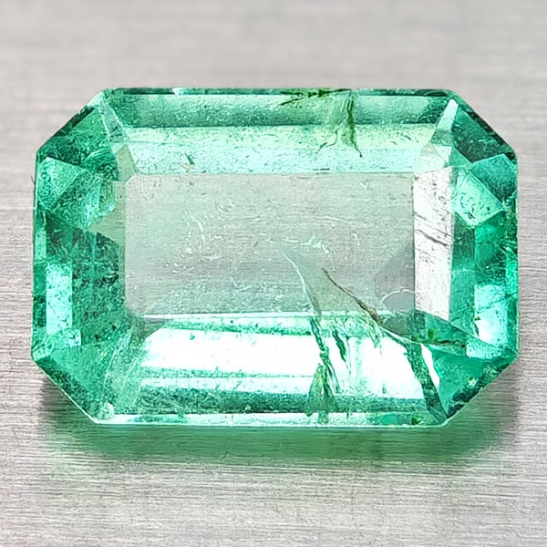 Natural Green Emerald Gemstones 0.86 Ct. Octagon Shape 7 x 5 Mm. (1 of 3)