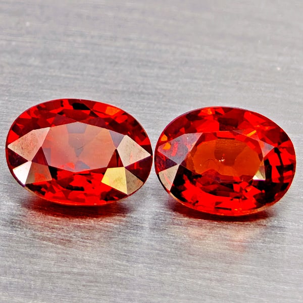 Natural Orangish Red Spessartine Garnet Gemstones 1.76 Ct. 2 Pcs. Oval Shape 6.4 x 5.8 Mm. (1 of 3)