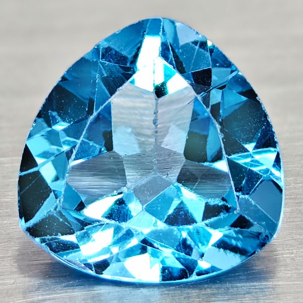 Natural Swiss Blue Topaz Gemstones 3.27 Ct. Trilliant Shape 9.2 Mm. (1 of 3)
