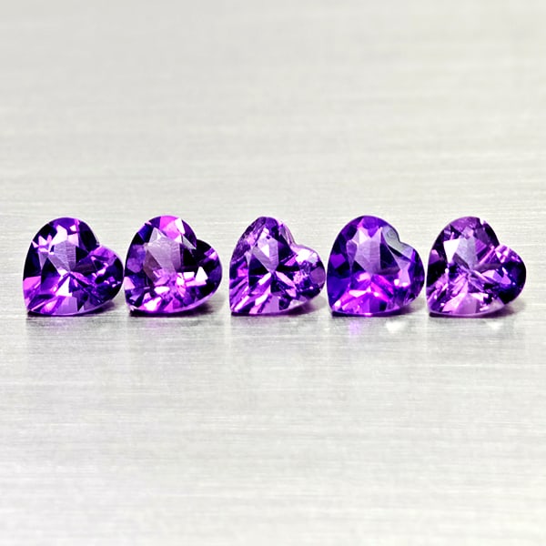 Natural Violet Amethyst Gemstones 2.00 Ct. 5 Pcs. Heart Shape 5.1 x 5.2 Mm.: Product ID: 800325376 Product Name: Natural Amethyst Weight: 2.00 CT. Size: 5.2 x 5.1 x 3.5 MM. Shape: Heart Shape Color: Violet Clarity:VSI Luster: Good Gems Origin: Brazil Treatment: Unheated Crysta