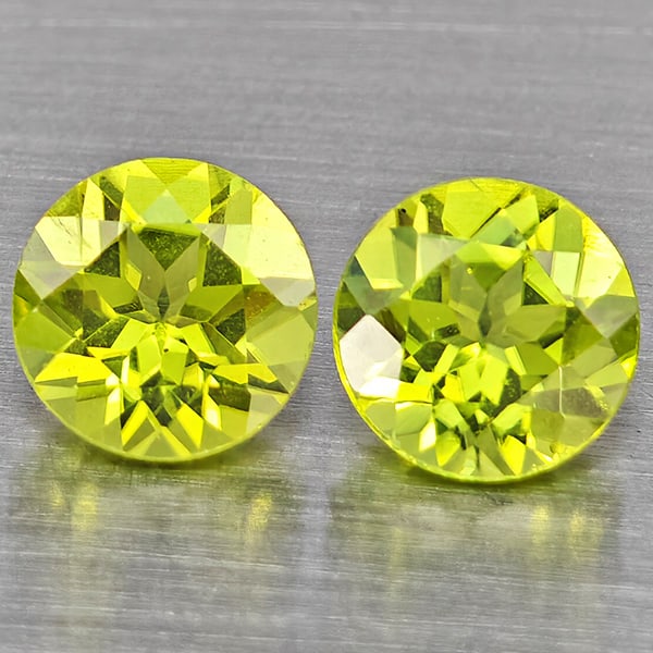 Natural Green Peridot Gemstones 1.16 Ct. 2 Pcs. Round Shape 5.3 Mm.