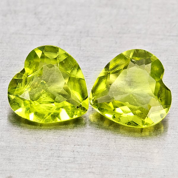 Natural Green Peridot Gemstones 1.26 Ct. 2 Pcs. Heart Shape 6 x 6 Mm.