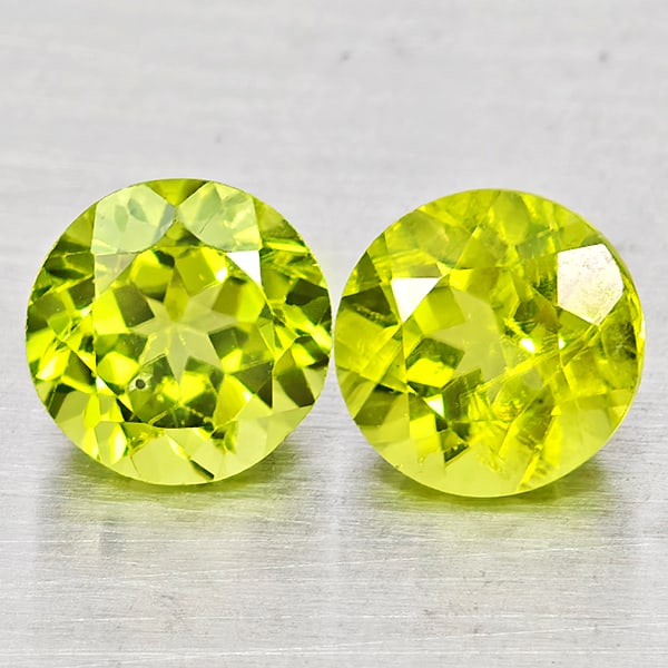 Natural Green Peridot Gemstones 1.93 Ct. 2 Pcs Round Shape 6 Mm.