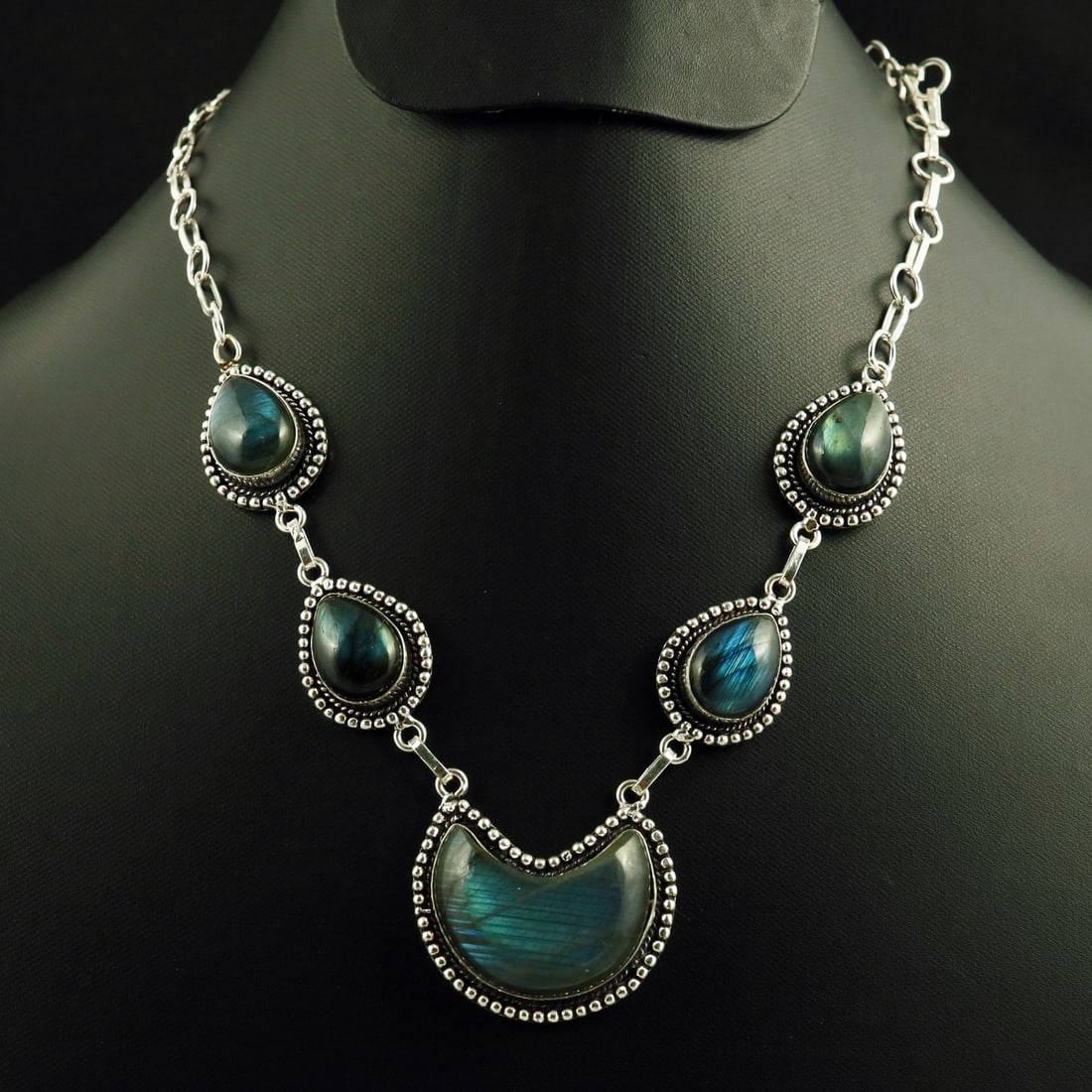 Natural Labradorite Sterling Silver Plated Handmade Necklace: Product ID: 260731121049 Product - Handmade Silver Plated Necklace Metal - 92.5 Sterling Silver Plated Necklace Length - 18 Inch Gemstone - Labradorite Gemstone Origin - Canada Gemstone Shape - Pear /