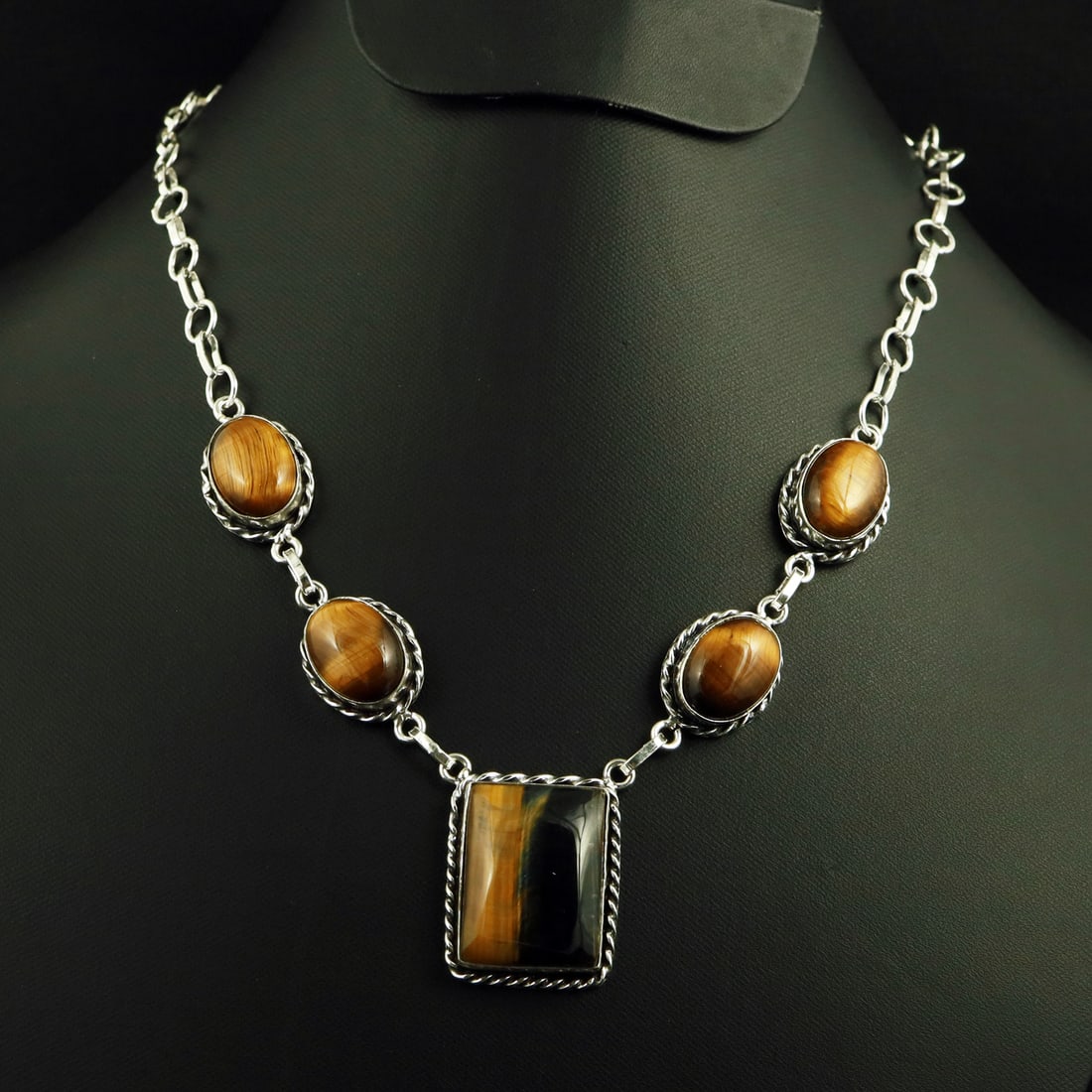 Natural Tiger Eye Sterling Silver Plated Handmade Necklace: Product ID: 260730114735 Product - Handmade Silver Plated Necklace Metal - 92.5 Sterling Silver Plated Necklace Length - 18 Inch Gemstone - Tiger Eye Gemstone Origin - South Africa Gemstone Shape - Ov