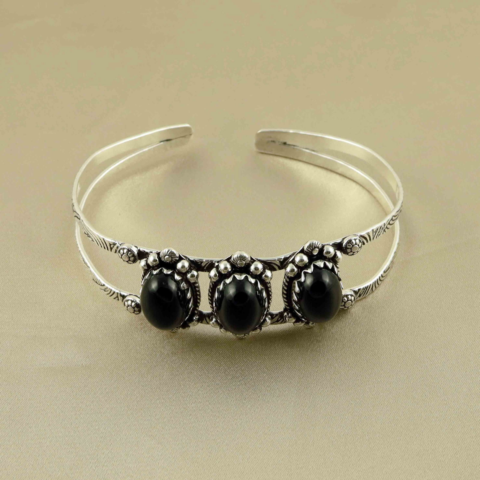 Natural Black Onyx Sterling Silver Plated Handmade Cuff Bangle (1 of 4)