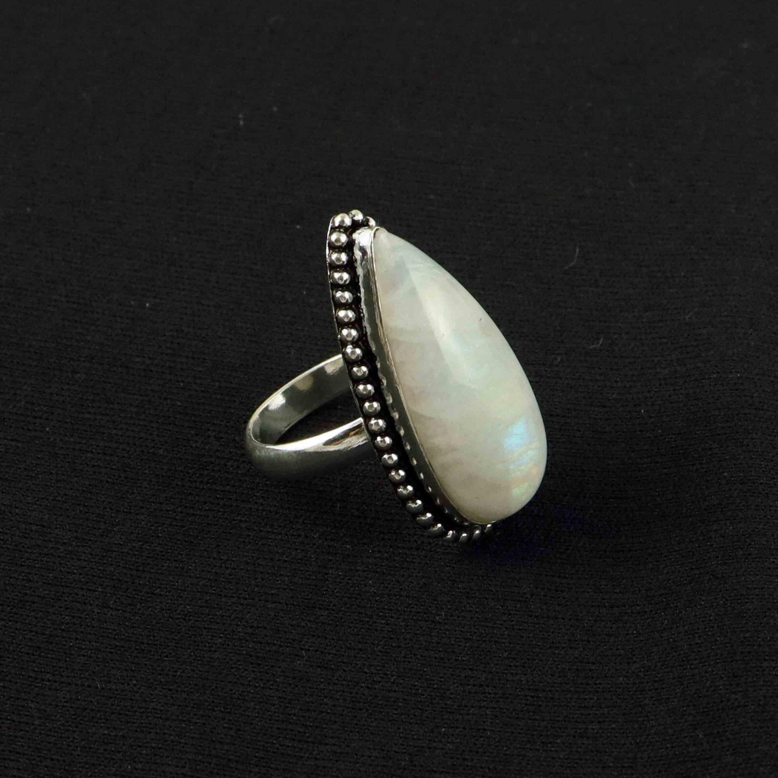 Natural Rainbow Moonstone Sterling Silver Plated Handmade Ring - 8MM: Product ID: 260528150640 Product - Handmade Silver Plated Ring Metal - 92.5 Sterling Silver Plated Ring Size - 8MM Gemstone - Rainbow Moonstone Gemstone Origin - India Gemstone Size - 3.5X1.5 CM Gemst
