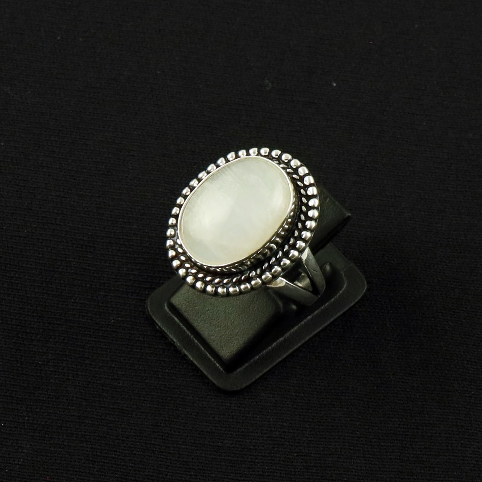 Natural Rainbow Moonstone Sterling Silver Plated Handmade Ring - 8.5MM: Product ID: 260613132407 Product - Handmade Silver Plated Ring Metal - 92.5 Sterling Silver Plated Ring Size - 8.5MM Gemstone - Rainbow Moonstone Gemstone Origin - India Gemstone Size - 12X16 MM Gemst