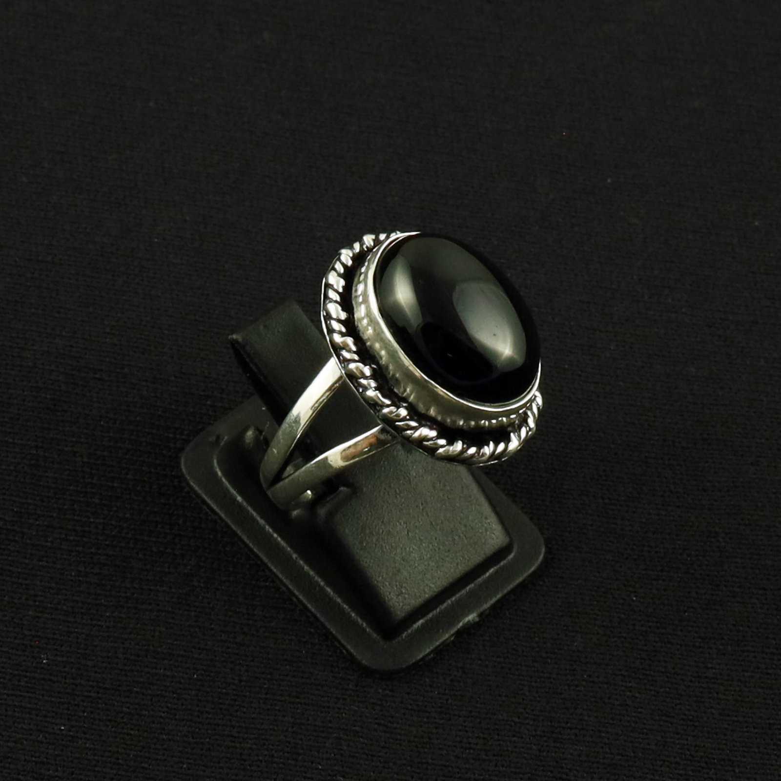 Natural Black Onyx Sterling Silver Plated Handmade Ring - 7.5MM: Product ID: 260613132202 Product - Handmade Silver Plated Ring Metal - 92.5 Sterling Silver Plated Ring Size - 7.5MM Gemstone - Black Onyx Gemstone Origin - India Gemstone Size - 12X16 MM Gemstone Sha