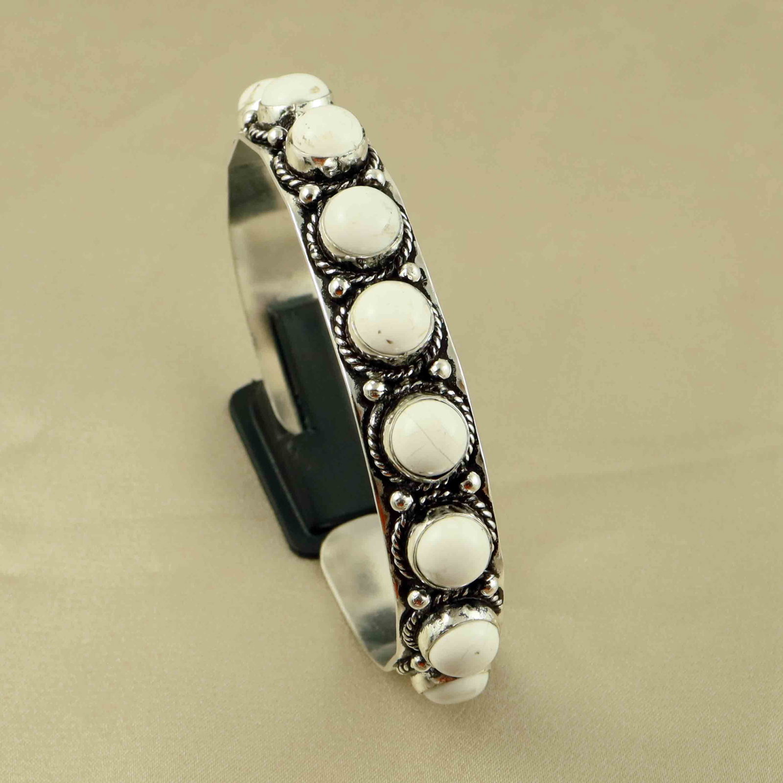 Natural Howlite Sterling Silver Plated Handmade Cuff Bangle: Product ID: 260607170853 Product - Handmade Silver Plated Cuff Bangle Metal - 92.5 Sterling Silver Plated Bangle Size - 6.5x5.5 CM (Adjustable) Gemstone - Howlite Gemstone Origin - Canada Gemstone Siz
