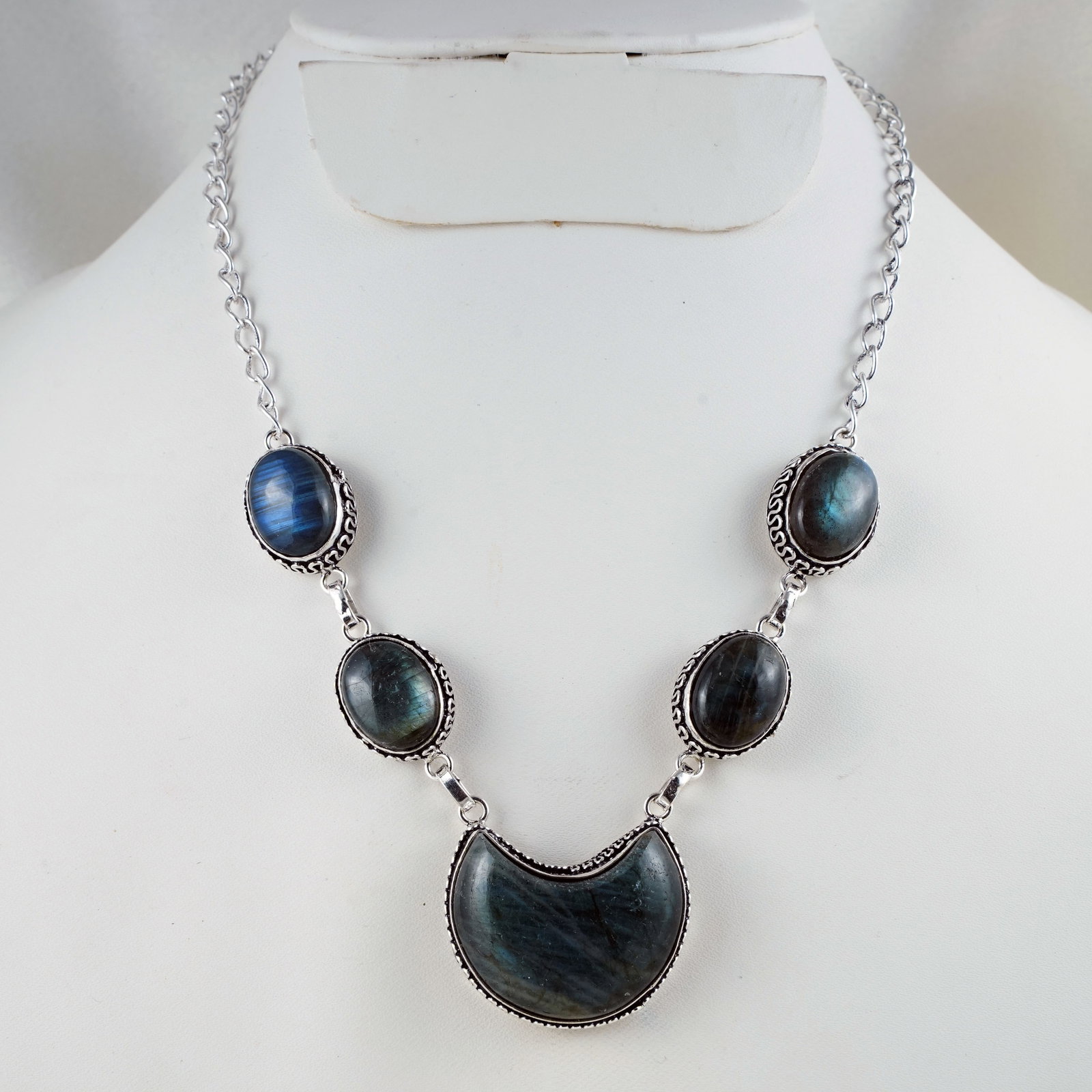 Natural Labradorite Sterling Silver Plated Handmade Necklace: Product ID: 260403124524 Product - Handmade Silver Plated Necklace Metal - 92.5 Sterling Silver Plated Necklace Length - 18 Inch Gemstone - Labradorite Gemstone Size - 12X16 MM (4 Stone), 18X20 MM (1 
