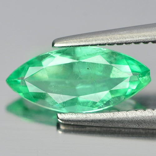 Natural Green Emerald Gemstones 0.74 Ct. Marquise Shape 10.3 x 4.8 Mm.: Product ID: 802402311 Product Name: Natural Emerald Weight: 0.74 CT. Size: 10.3 x 4.8 x 3.1 MM. Shape: Marquise Color: Green Clarity:VSI Luster: Good Gems Origin: Columbia Treatment: Unheated Crystal 