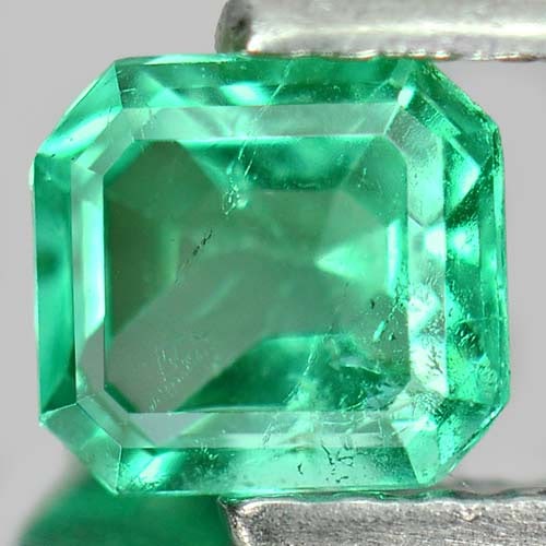 Natural Green Emerald Gemstones 0.40 Ct. Octagon Shape 4.8 x 4.5 Mm.: Product ID: 802401362 Product Name: Natural Emerald Weight: 0.40 CT. Size: 4.8 x 4.5 x 2.8 MM. Shape: Octagon Color: Green Clarity:SI Luster: Good Gems Origin: Columbia Treatment: Unheated Crystal Str