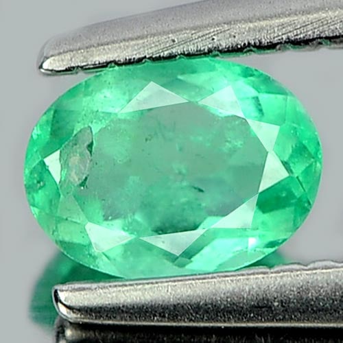 Natural Green Emerald Gemstones 0.33 Ct. Oval Shape 5.3 x 4 Mm.: Product ID: 802403089 Product Name: Natural Emerald Weight: 0.33 CT. Size: 5.3 x 4 x 2.9 MM. Shape: Oval Color: Green Clarity:SI Luster: Good Gems Origin: Columbia Treatment: Unheated Crystal Structur