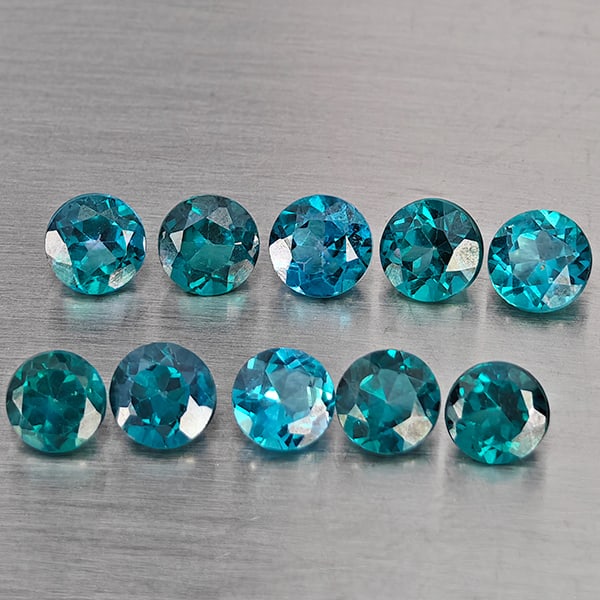 Natural Bluish Green Topaz Gemstones 3.41 Ct. 10 Pcs. Round Shape 4.2 Mm.: Product ID: 807168875 Product Name: Natural Topaz Weight: 3.41 CT. Size: 4.2 x 4.2 x 3 MM. Shape: Round Color: Bluish Green Clarity:SI1 Luster: Good Gems Origin: Brazil Treatment: Treated Crystal Stru
