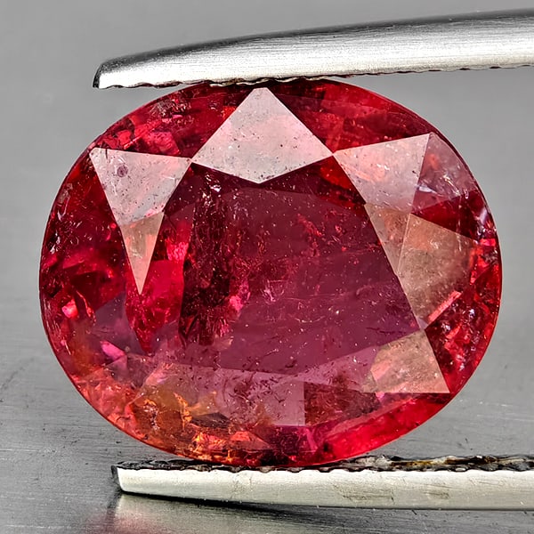 Natural Red Ruby Gematones 2.78 Ct. Oval Shape 8.5 X 6.5 Mm.: Product ID: 105902249 Product Name: Natural Ruby Weight: 1.85 CT. Size: 8.5 X 6.5 X 4 MM. Shape: OVAL Color: RED Clarity:SI Luster: GOOD Gems Origin: MADAGASCAR Treatment: HEATED Crystal Structure: Tr