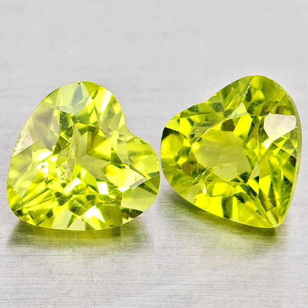 Natural Green Peridot Gemstones 1.79 Ct. 2 Pcs Heart Shape 5.9 x 6 Mm.: Product ID: 805317273 Product Name: Natural Peridot Weight: 1.79 CT. Size: 5.9 x 6 x 4.1 MM. Shape: Heart Shape Color: Green Clarity:VSI Luster: Good Gems Origin: Pakistan Treatment: Unheated Crystal 