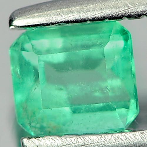 Natural Green Emerald Gemstones 0.22 Ct. Octagon Shape 4.2 x 3.7 Mm.: Product ID: 802402999 Product Name: Natural Emerald Weight: 0.22 CT. Size: 4.2 x 3.7 x 2.5 MM. Shape: Octagon Color: Green Clarity:SI Luster: Good Gems Origin: Columbia Treatment: Unheated Crystal Str