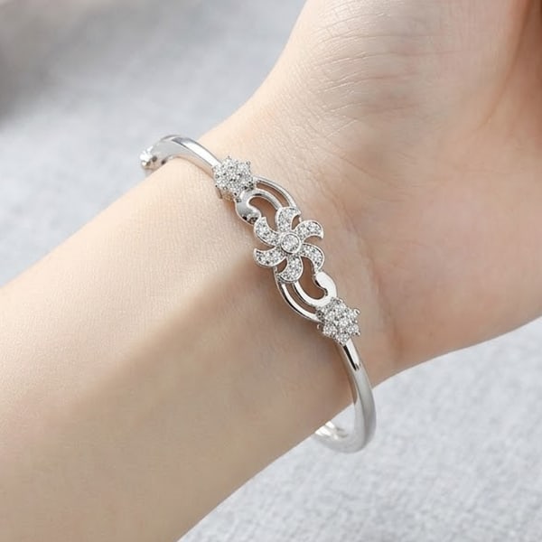 925 Sterling Silver Bangle Jewelry 8.34 Grams Diameter 55 Mm.: Product ID: 280550019 Product Type: 925 Sterling Silver Fine Jewelry Jewelry Weight: 8.34 Grams. Gemstones Color: Silver Metal: Solid Silver 92.5%. Gemstone Detail: Average Range 8.18 - 8.59 Gram Per 