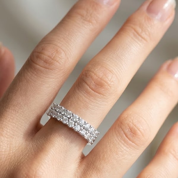 925 Sterling Silver Ring Jewelry 3.05 Grams Size 7: Product ID: 200107769 Product Type: 925 Sterling Silver Fine Jewelry Jewelry Weight: 3.05 Grams. Ring Size: 7 Resizable(Fee) Gemstones Color: Silver Metal: Solid Silver 92.5%. Gemstone Detail: Round W