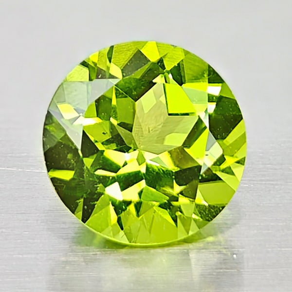 Natural Green Peridot Gemstones 2.13 Ct. Round Shape 8 Mm. (1 of 2)
