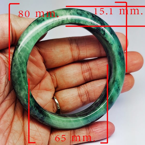 Natural Green Jade Gemstones Bangle 449.37 Ct. Diameter 65 Mm.: Product ID: 819816118 Product Name: Natural Gemstones Weight: 449.37 CT. Size: 80 x 65 x 15.1 MM. Shape: Round Shape Color: Multi-Color Green Clarity:Opaque Luster: Good Gems Origin: Thailand Treatmen